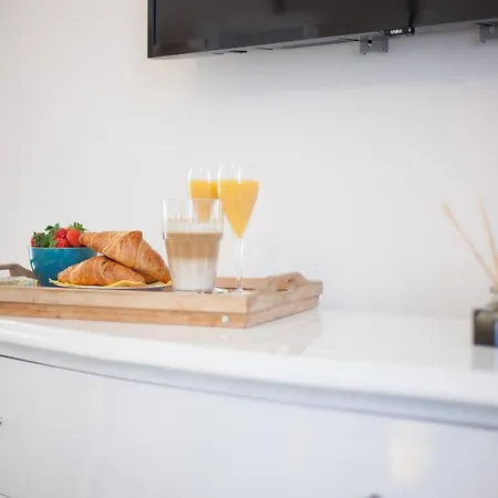 Apartment Dreams